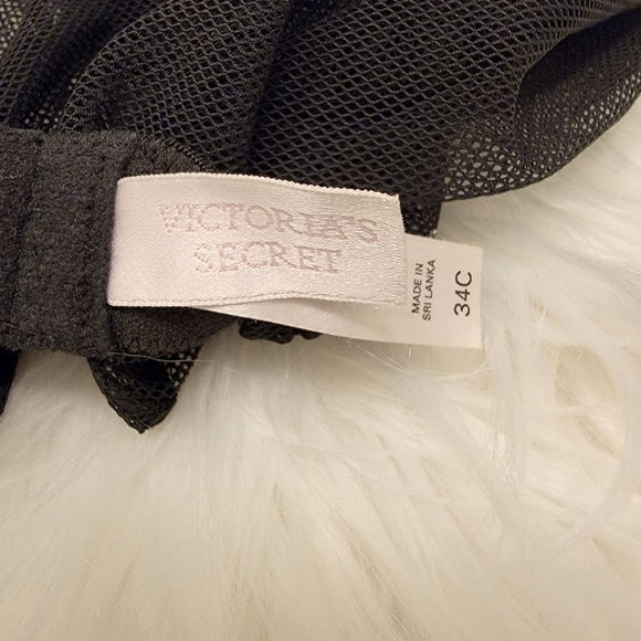 Lingerie - Picture 5 of 7